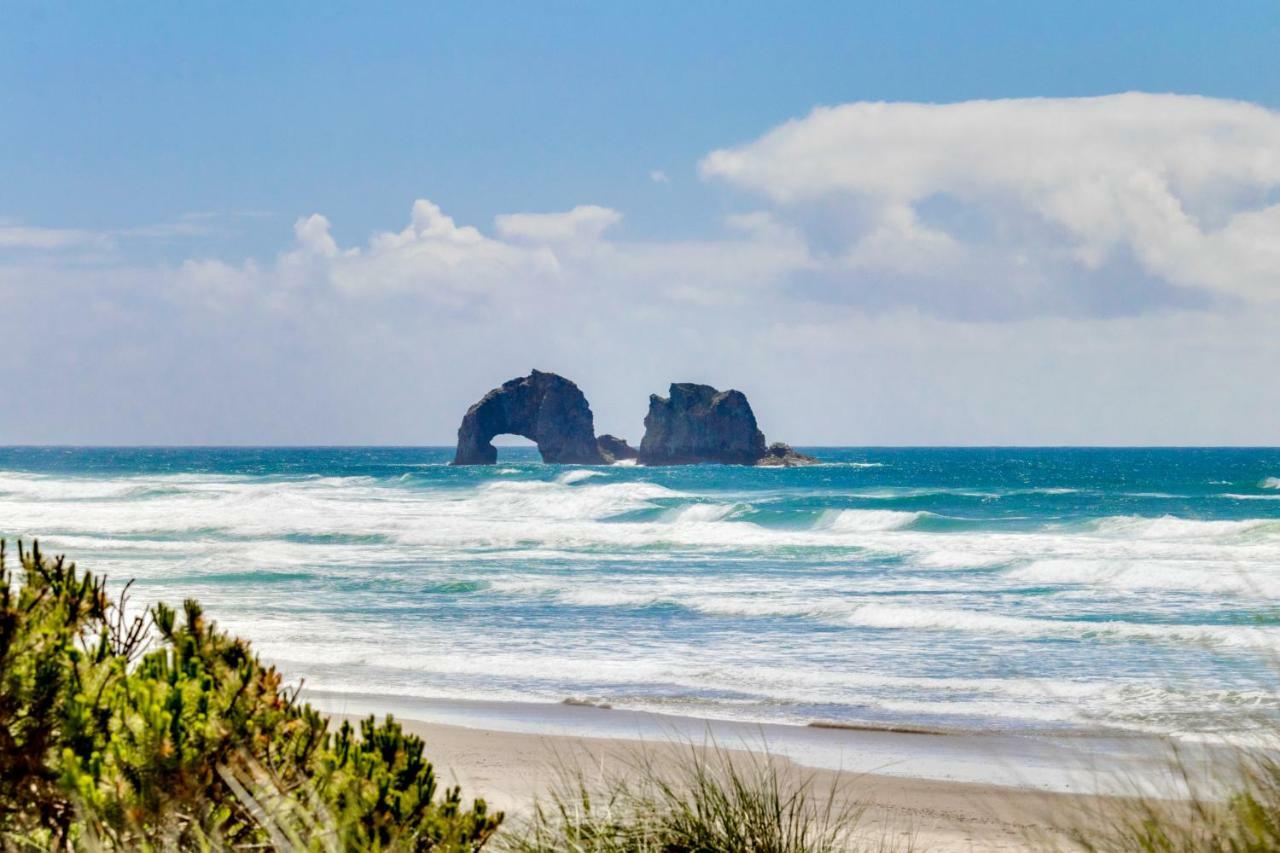 Calm Waters Villa Rockaway Beach Bagian luar foto