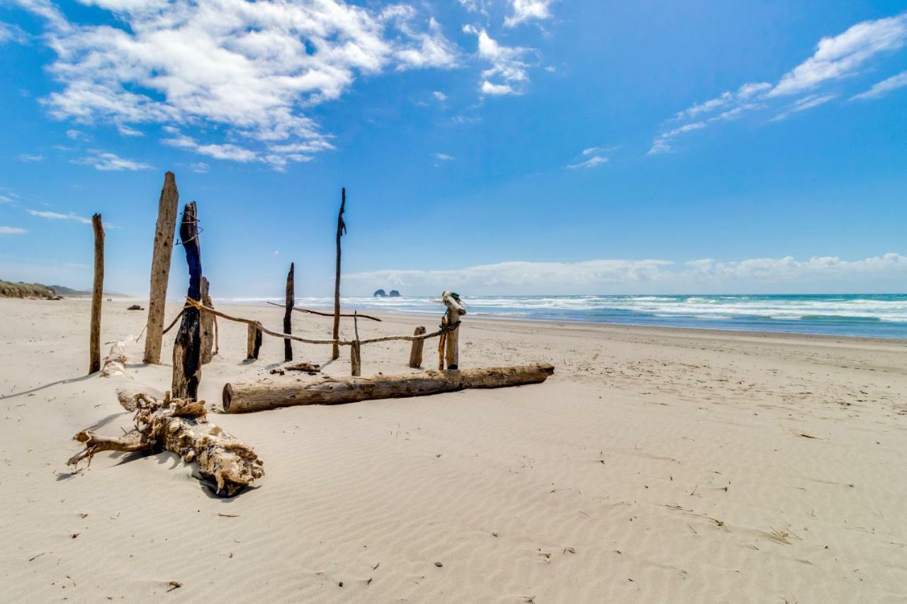 Calm Waters Villa Rockaway Beach Bagian luar foto